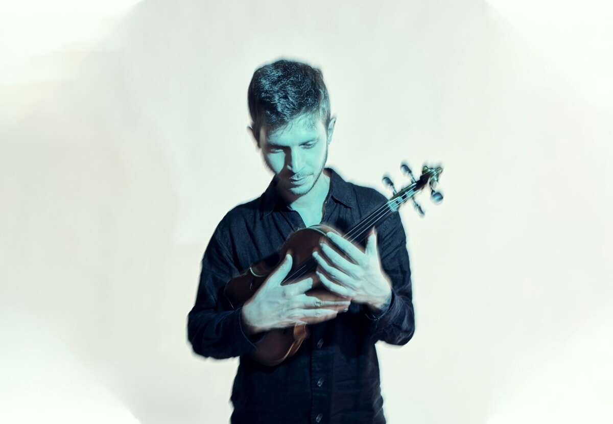 Il violinista e compositore federico mecozzi presenta dal vivo il nuovo album