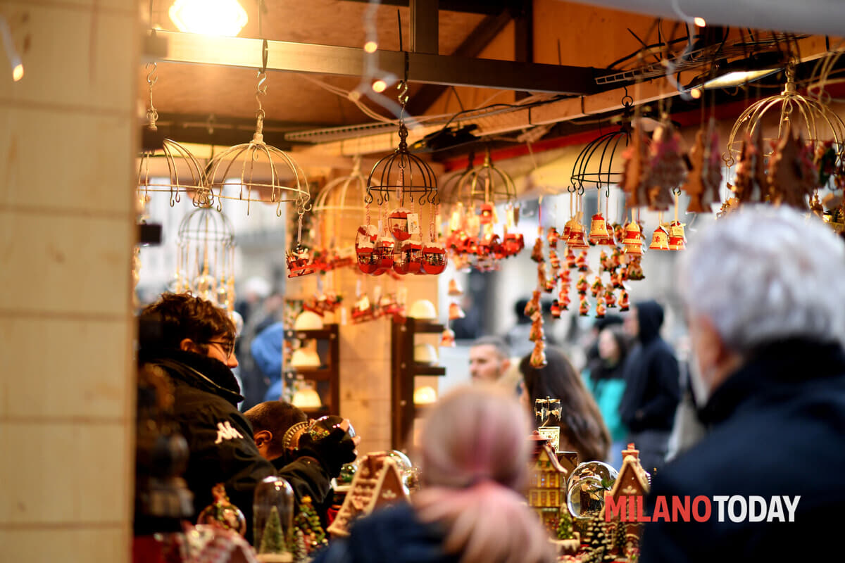 A Milano torna il mercatino di Natale in Duomo